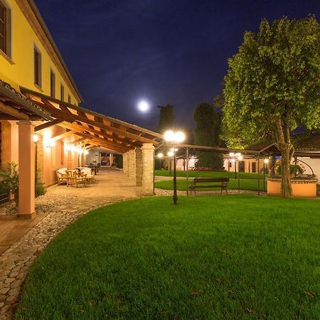 Corte Dei Tini Villa Vomano Bagian luar foto