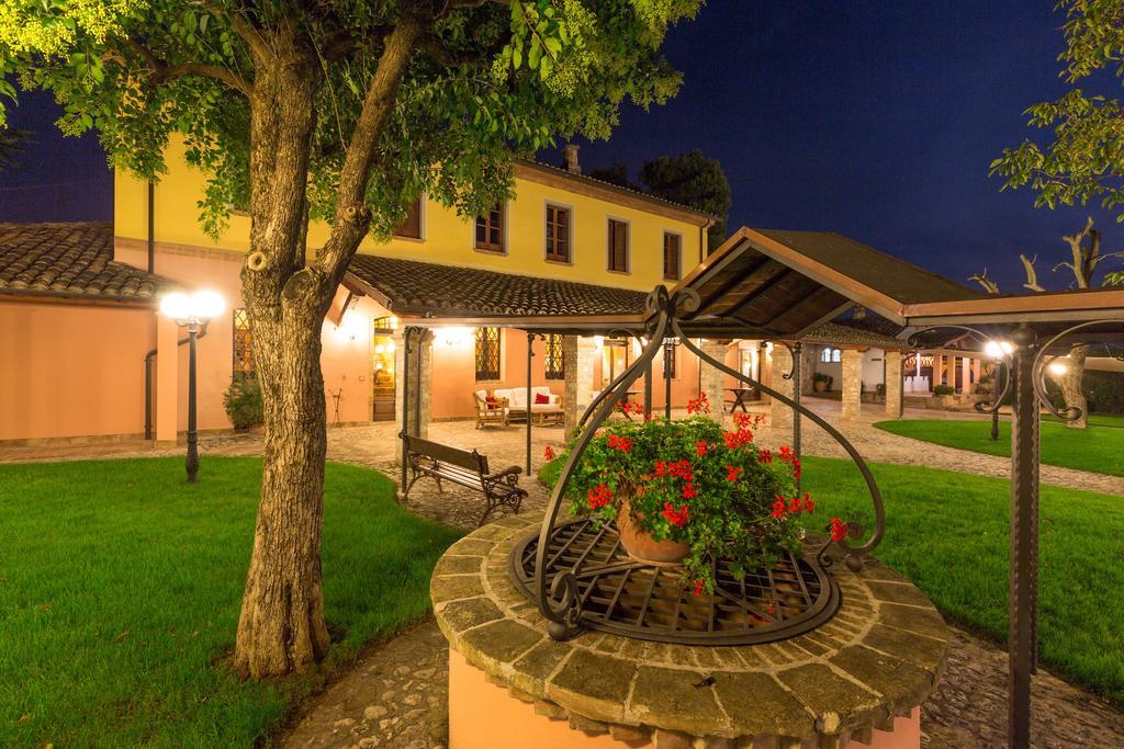 Corte Dei Tini Villa Vomano Bagian luar foto