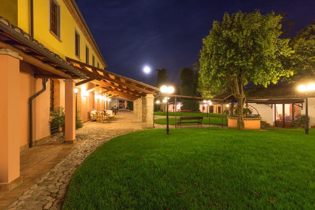 Corte Dei Tini Villa Vomano Bagian luar foto