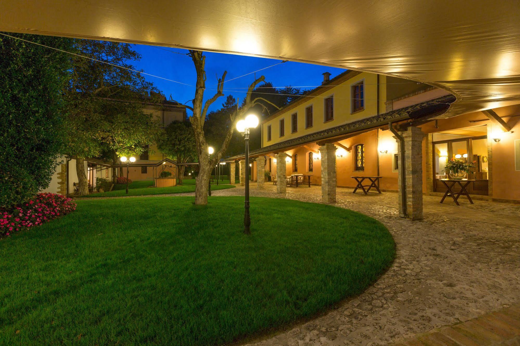 Corte Dei Tini Villa Vomano Bagian luar foto