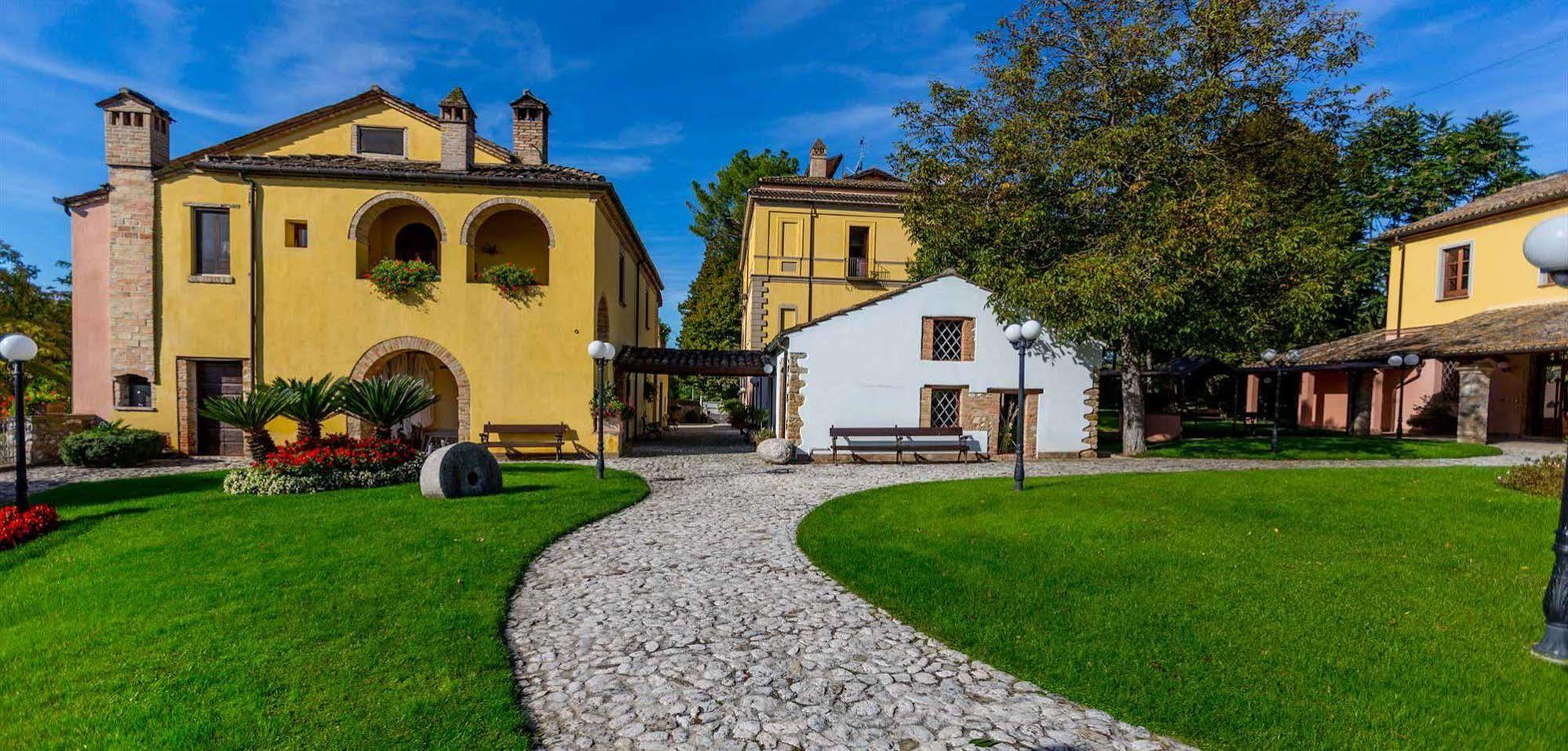 Corte Dei Tini Villa Vomano Bagian luar foto