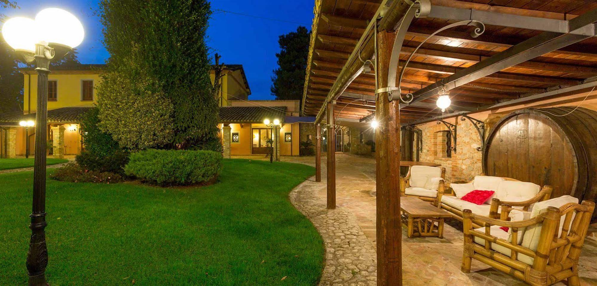 Corte Dei Tini Villa Vomano Bagian luar foto