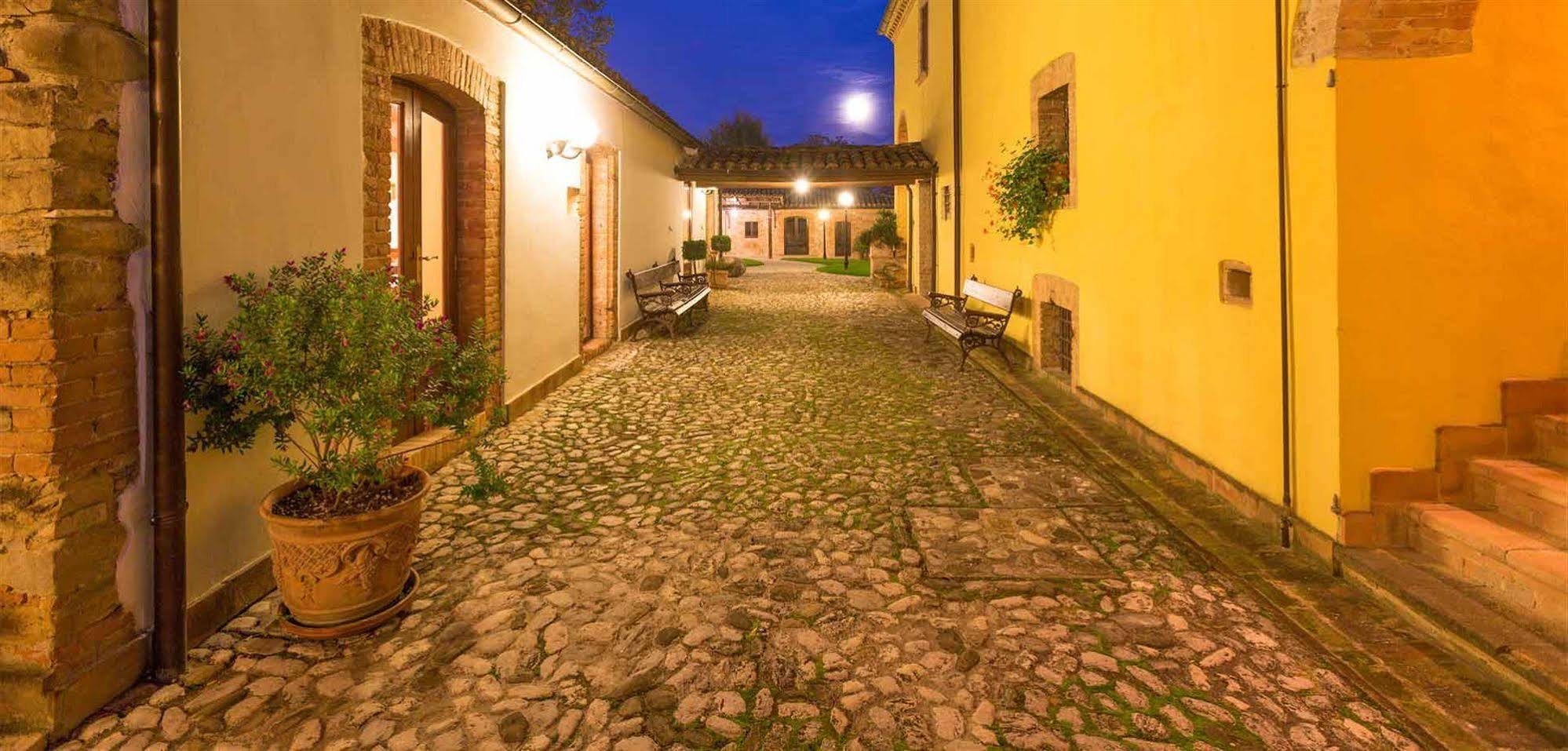 Corte Dei Tini Villa Vomano Bagian luar foto